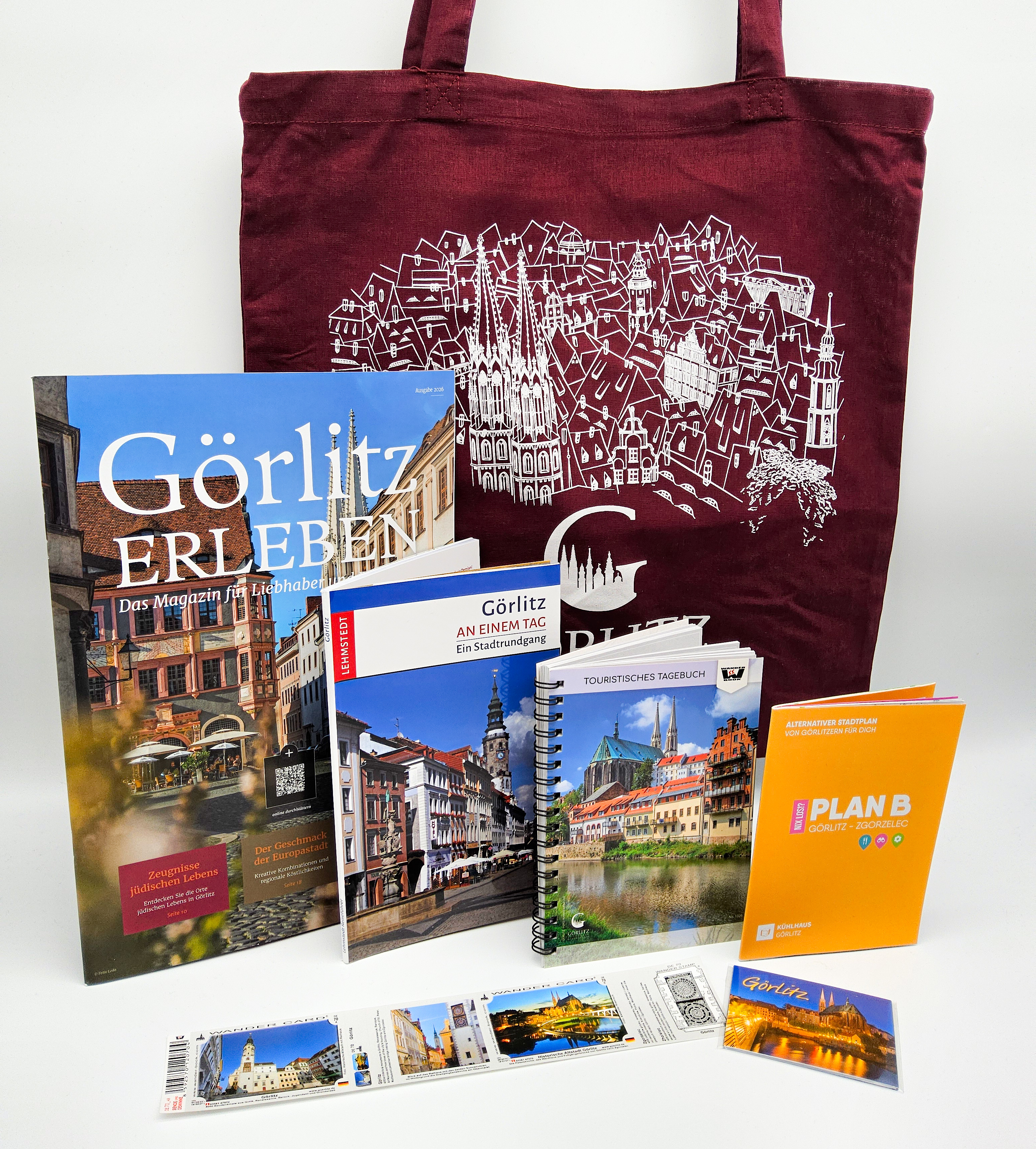 Alle Produkte, die zum Set Travel and Tales Set gehören sind auf dem Foto abgebildet.