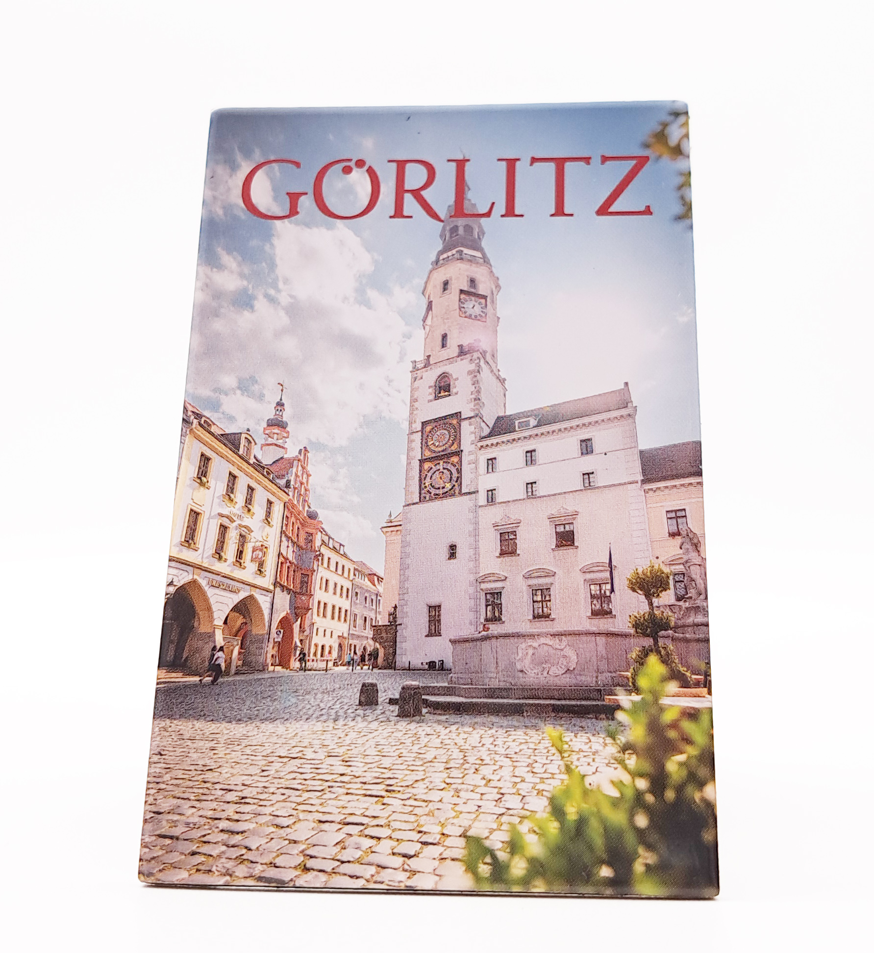 Auf dem Magneten im Hochformat sieht man den Untermarkt mit dem Rathausturm mittig im Bild.